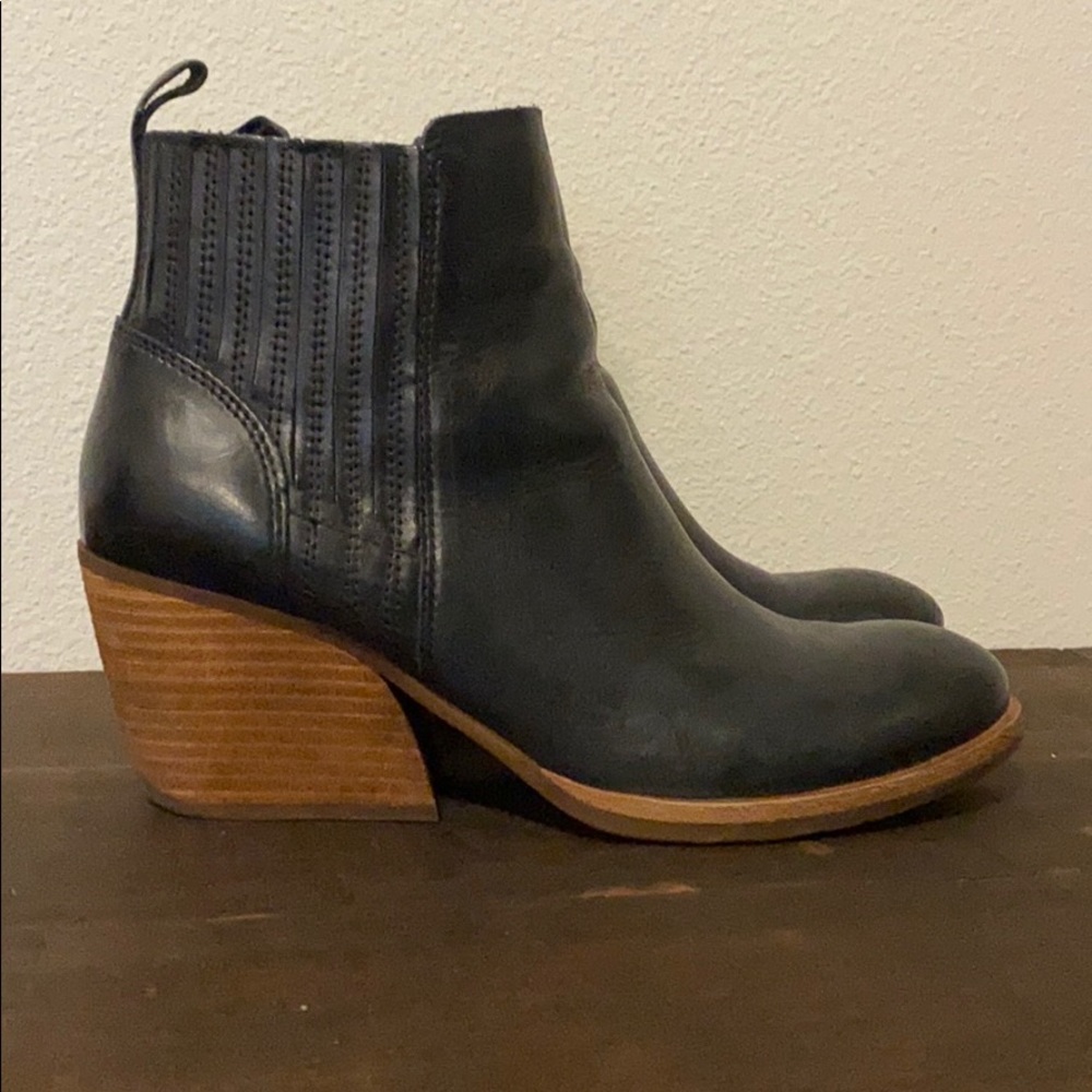 Korkease Black Leather Boots - like new!